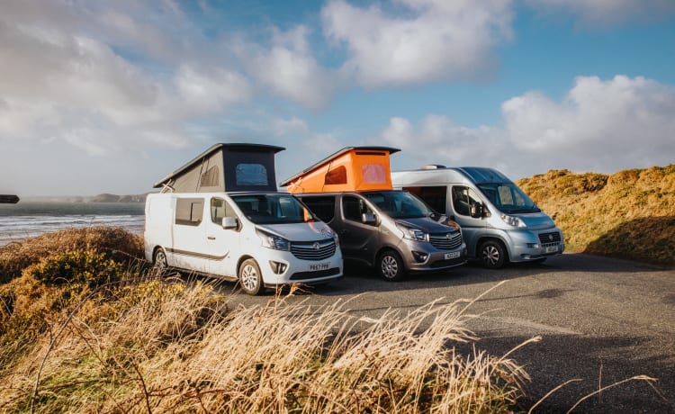 4 berth Vauxhall Vivaro Campervan