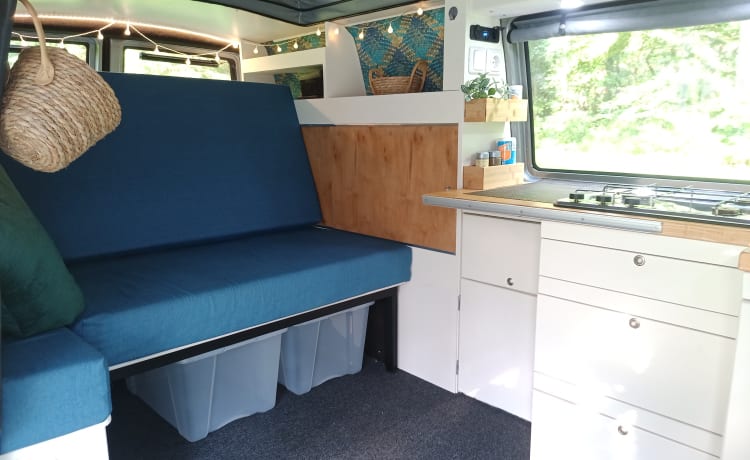 "No-rush bus" , geen haast wel genieten! –  Compleet ingerichte Volkswagen T4 buscamper 🤩