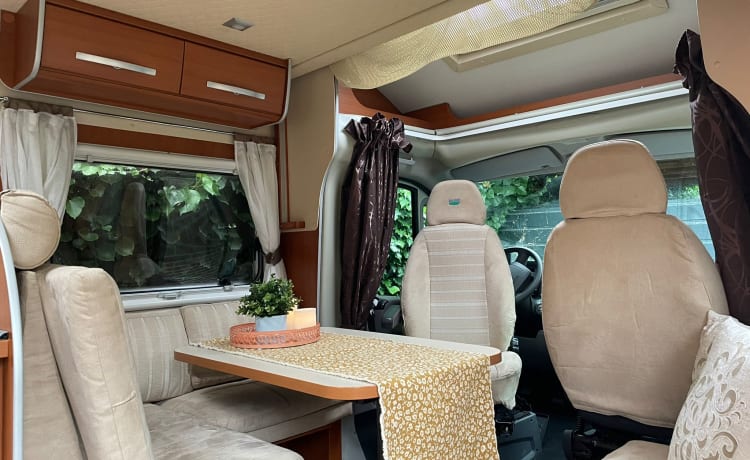 Airco camper – 4p McLouis semi-integrated from 2010