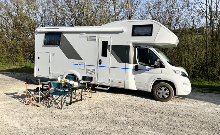 Sunny – Nieuwe 5p Sunliving Alkoof Camper