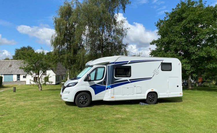 Bert z'n camper – Volle teugen in deze half integraal camper