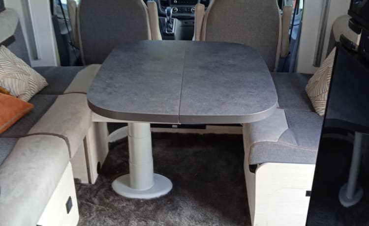 petit mais a tout d'un grand – camping car chausson 