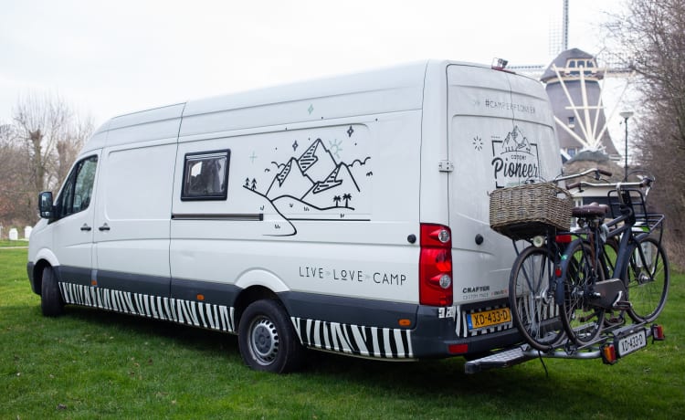 Camper Pioneer – Go on an adventure with our camper van Camper Pioneer