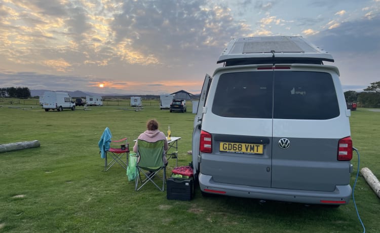 4 berth Volkswagen bus from 2019