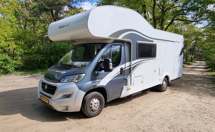 LUCKY Traveller – Ruime comfortabele familie camper