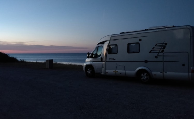 ☀️ VACANCES 2023 ?☀️ CAMPING HYMER DE LUXE ET COMPLET POUR 4 PERSONNES