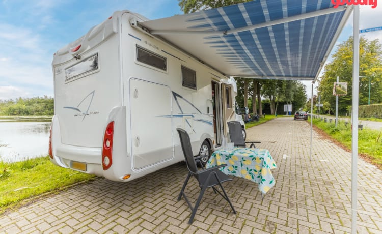 Schöner halbintegrierter Fiat-Camper für 5 Pence