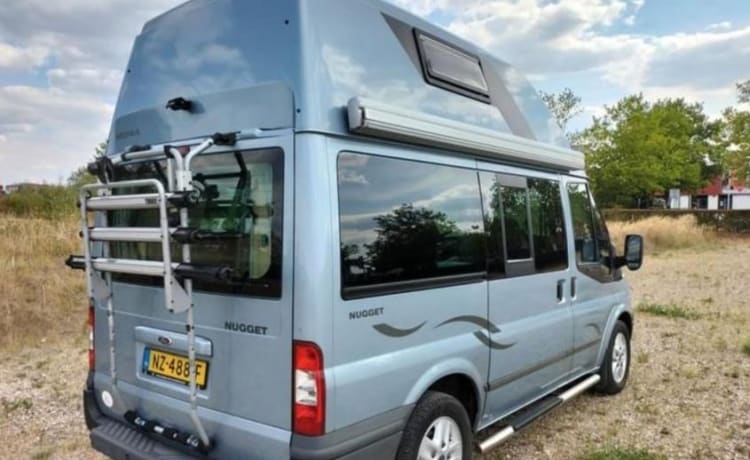 4p Ford Nugget camperbus uit 2008