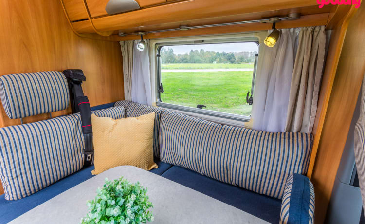 3p Hymer semi-integrated uit 2006