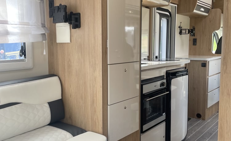 James  – 6 berth Roller Team alcove from 2023