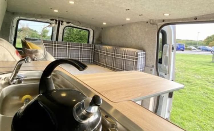 Danny de Vito – 2 berth Mercedes Vito Campervan 