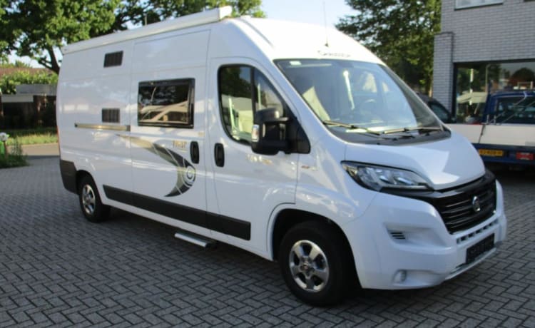 Buscamper incl fietsen – Camping-car bus + 2 vélos électriques gratuits