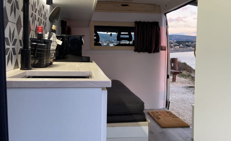 Abbi  – Sicilië Home Luxury Van (citroen trui)