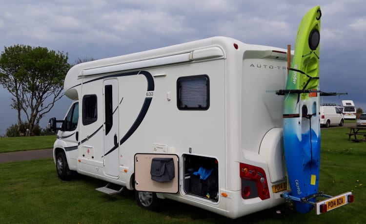 Albatross Mac – 4 cuccette Autotrail Apache 2014 pet friendly