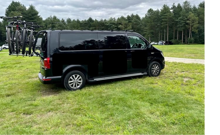 Jessie – VW T32 Adventure All Rounder transporter with added 3 birth roof tent box 