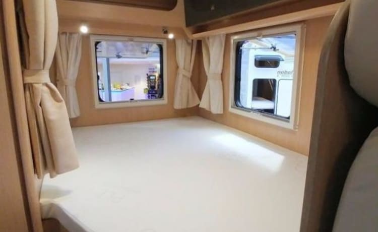 A-type – Compact young camper; very fully equipped