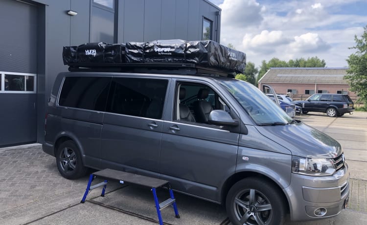 Easy rider  – VW Caravelle 4 Pers. Wohnmobil (2 x Dachzelt)