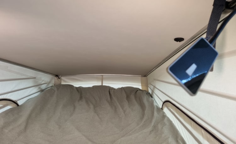 Perfectly equipped campervan Mercedes Marco Polo Horizon