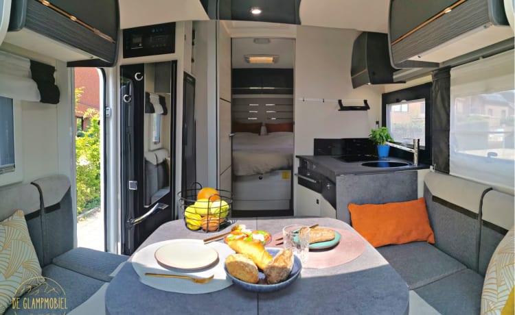 De Glampmobiel – 4p Chausson premium 788 from 2021 - Ford - stylish & fully equipped