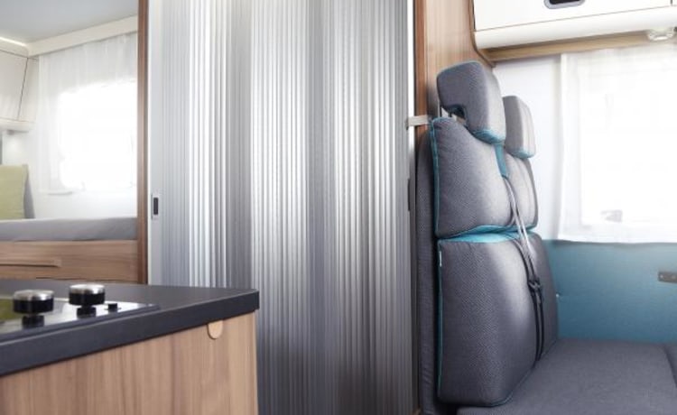 Freedom 7 – Adria Sunliving A70DK - (Édimbourg)