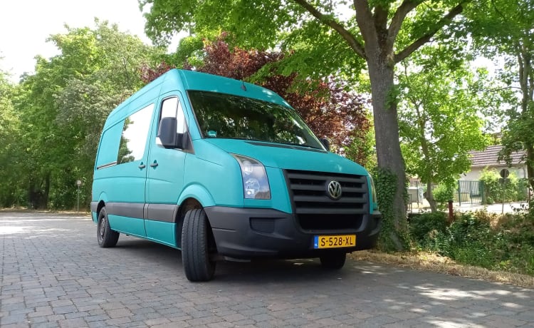 2p Volkswagen bus uit 2011