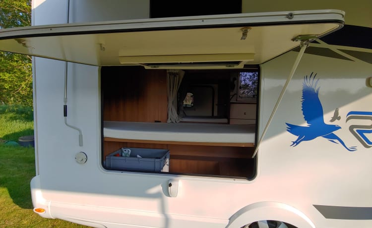 spacious 6 person family camper