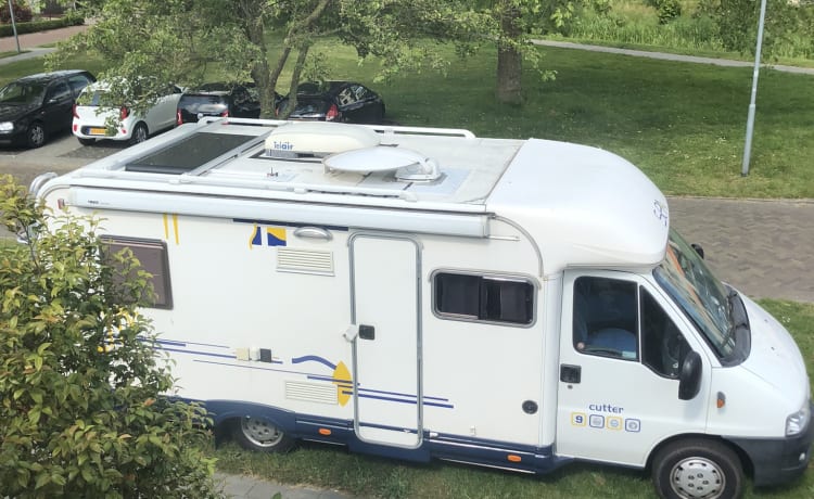 Fiat Mer 2 pers. semi-intégré avec panneau solaire