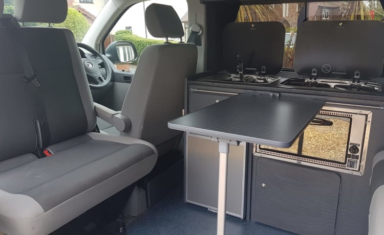 Colin – 4 berth Volkswagen campervan from 2014