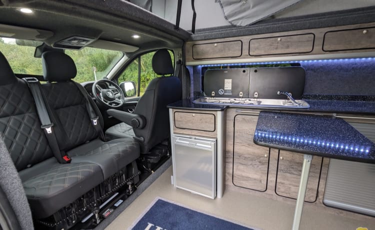 Stunning 2 berth LWB camper - newly converted 