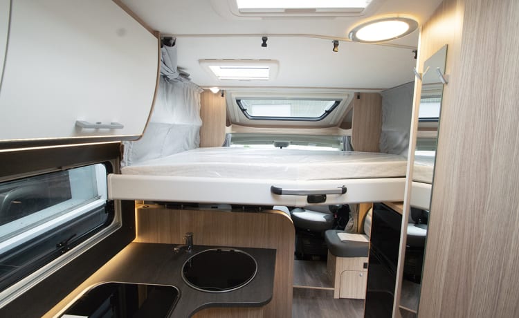 T69L – Kompletter HomeCar-Familiencamper mit Motorklimaanlage und Markise,