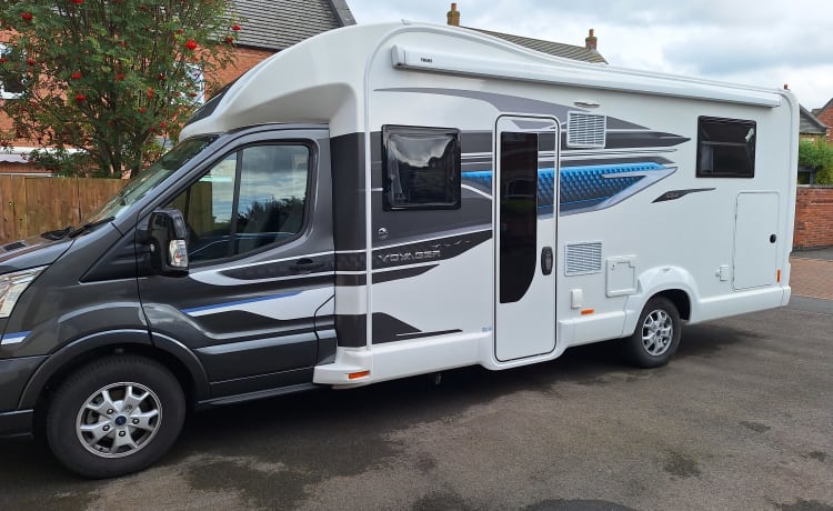 Swift Voyager motorhome (2023) fixed rear bed