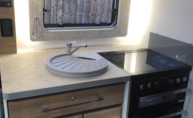 Arria – Automatic 2 Berth Insurance Included