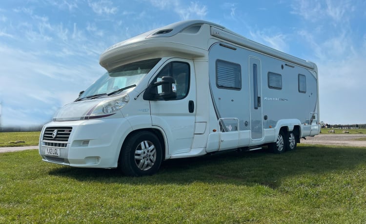 Big Bertha  – 4 berth Swift integrated from 2012