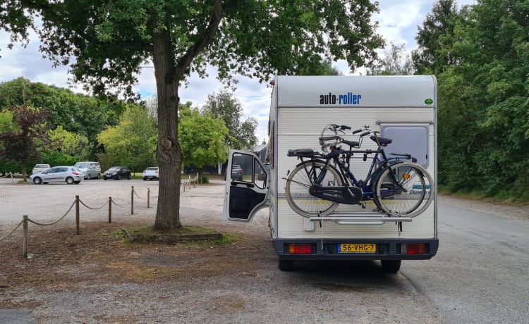 Fijne gezinscamper, Fiat Ducato 230 alkoof uit 1999