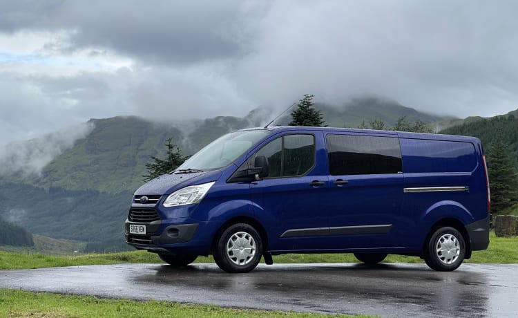 Transit Custom LWB - Cuisinez à l'intérieur ou à l'extérieur avec un espace de travail de cuisine coulissant !