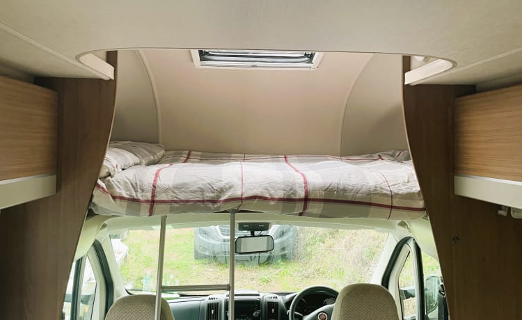 Autotrail Tribute 4 places, camping-car de luxe adapté aux chiens - Northants/Beds 