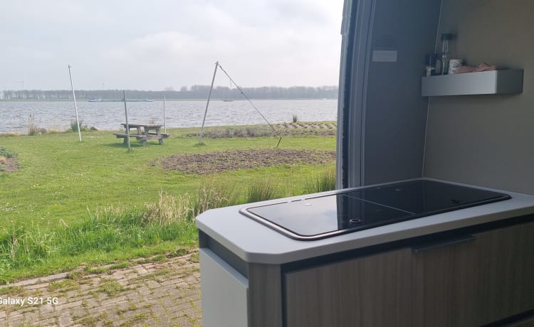 Home away from home – Ultiem genieten voor 2 - off-grid, wintersport, euro6,  bj 2019