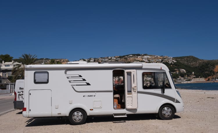 Ruime, luxe en zeer uitgebreide Hymer voor een zorgeloze vakantie