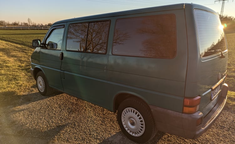 VW T4 Multivan for flexible use