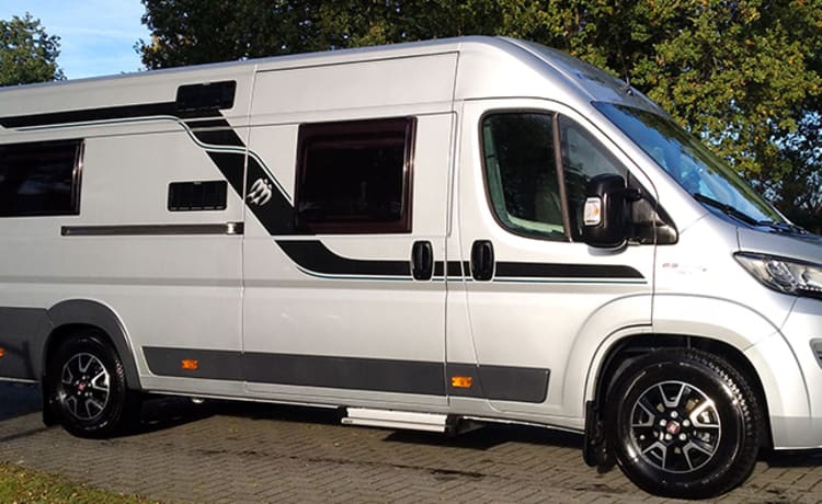 Automatic Luxury Knaus Van