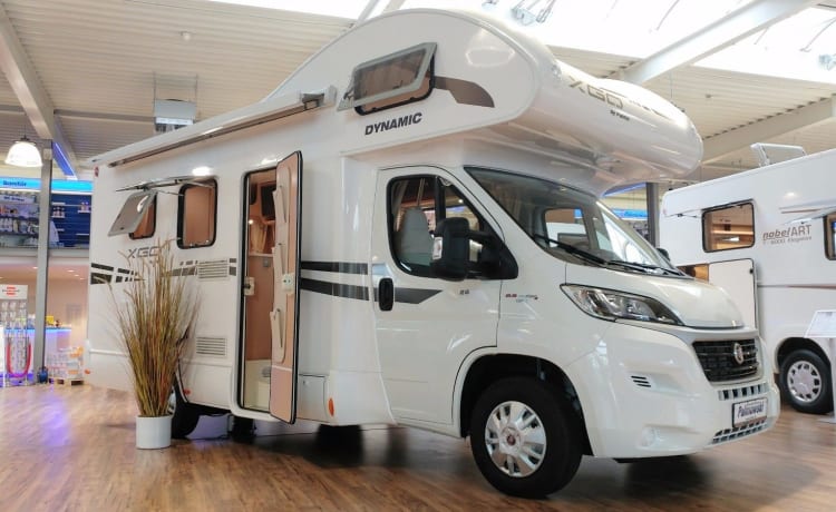 A-type – Jeune camping-car, automatique, navigation, 2 x climatisation, 200 extras gratuits
