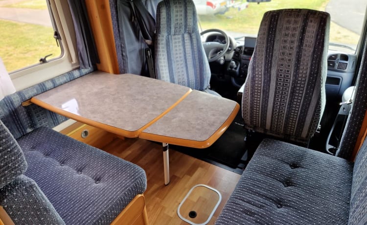 Campie – LMC Liberty complet avec 4 sièges et 6 couchages