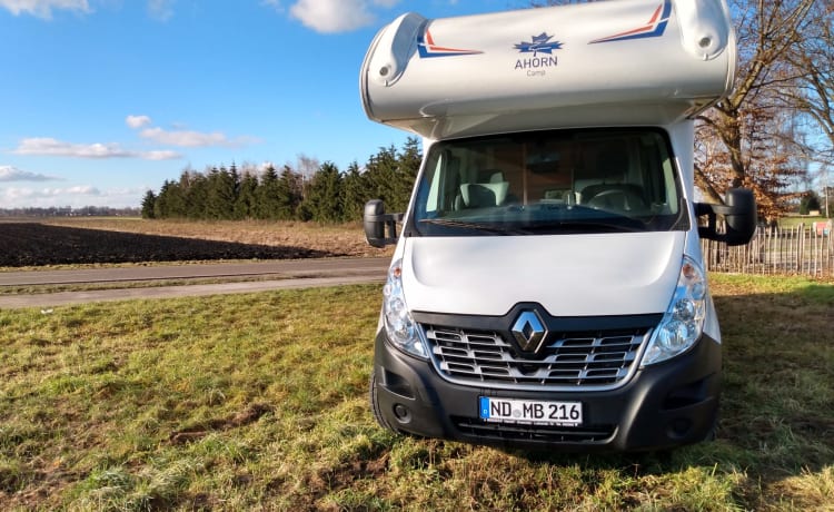 Weißer Riese – Camping-car familial avec espace pour 6 personnes