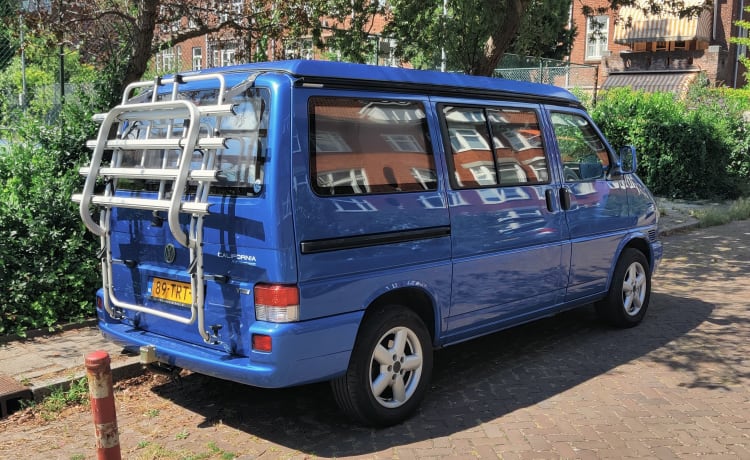 2p Volkswagen California uit 2000