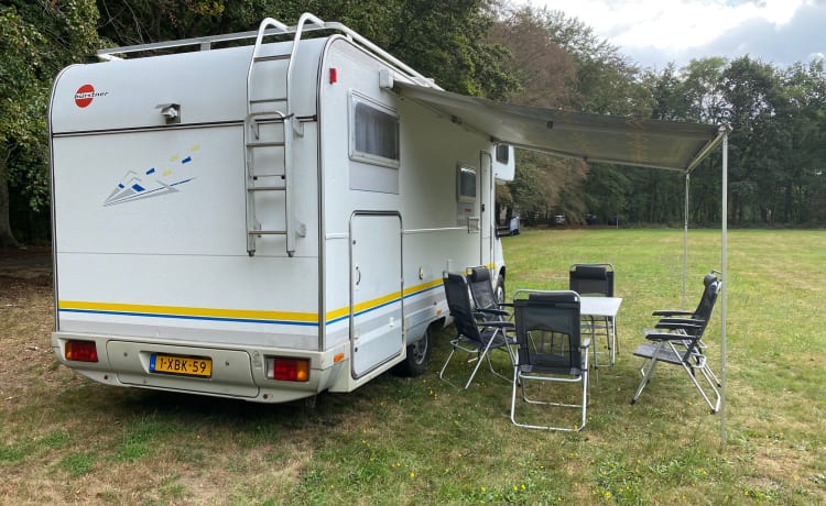 Beau camping-car 6 personnes, tout équipé !