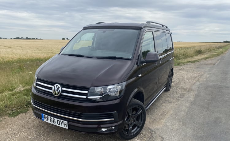 Camping-car VW SWB en croisière dans les Cotswolds