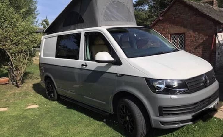 4 berth Volkswagen bus from 2019