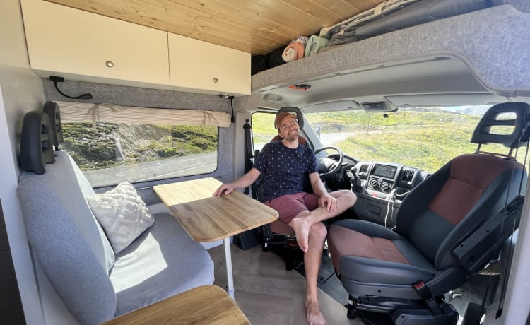 Duci – 🚐  Off-Grid Avontuur voor 2 Ontdekkingsreizigers! 🌟 | Euro 5 | Fiat Ducato