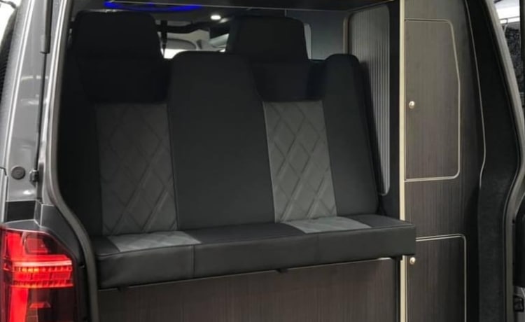 George – VW T6.1 - 2021 luxury conversion