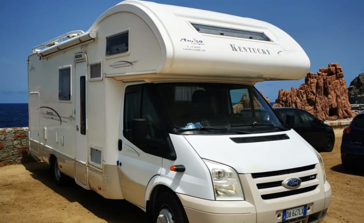 Matiax98 – Ford Transit Attic Camper Rental 